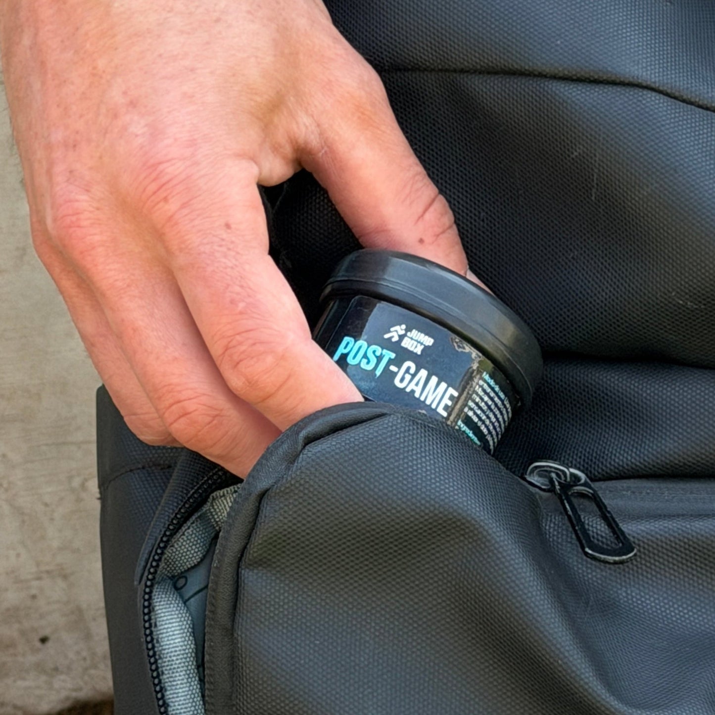 POST - GAME: Gel de Recuperación Muscular - Efecto Frio 50gr - Jump - Box Arg